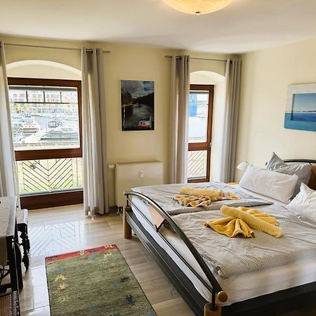Ferienwohnung "An Der Waterkant" Objekt Id 12050-0 Waren  Buitenkant foto